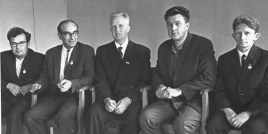 Jurgis Karosas (centre)  su "Valstiečių laikraščio" darbuotojais