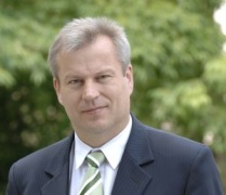 Seimo Lietuvos socialdemokratų partijos (LSDP) frakcijos narys, Seimo Informacinės visuomenės plėtros komiteto pirmininkas Mindaugas Bastys