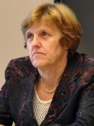 Vilniaus universiteto  Matematikos ir informatikos instituto profesorė Valentina Dagienė